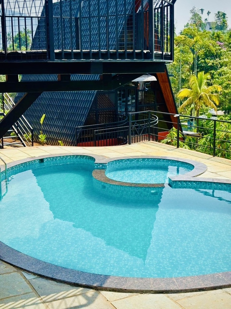 Amazing pool and exceptional hospitality.